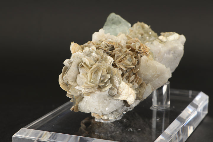 Green Fluorite Octahedron on Muscovite - Nagar, Pakistan DS417