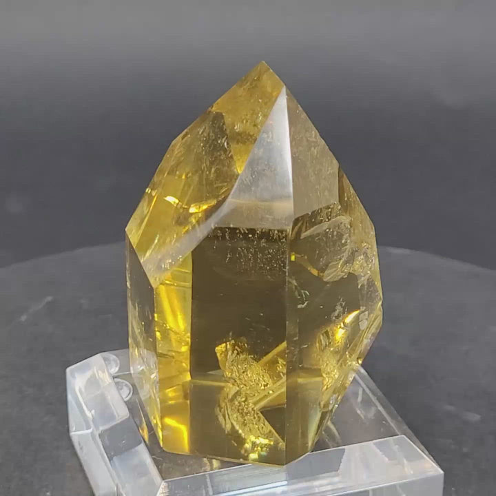2.5" Fantasy Cut Lemon Quartz DN506