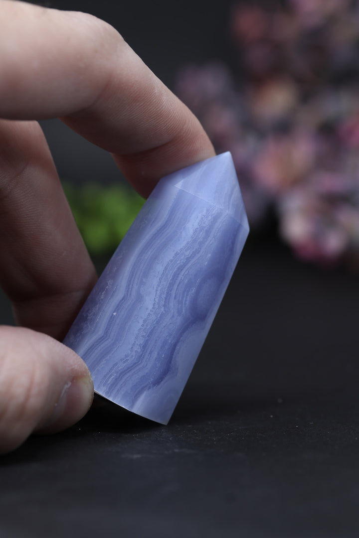 2.1" Blue Lace Agate Tower DD074