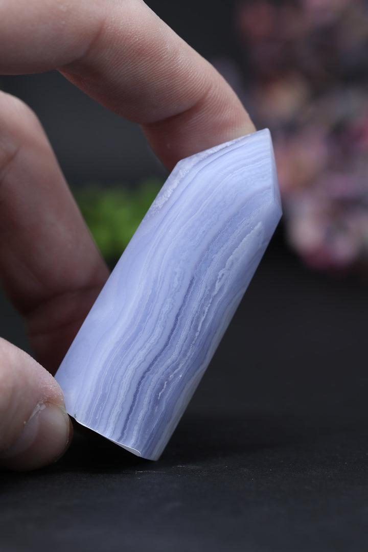2.4" Blue Lace Agate Tower DD079