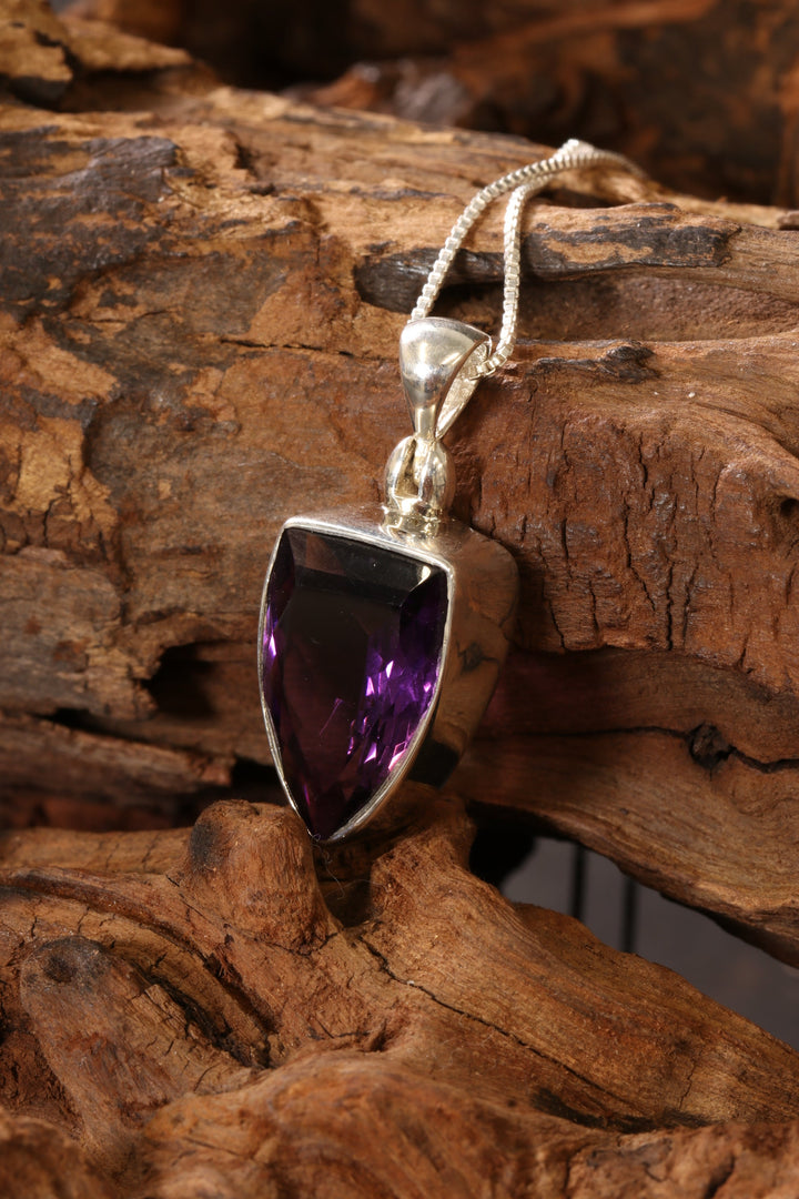 Faceted Amethyst Pendant DS1924