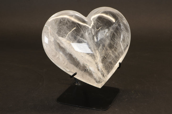 Quartz Heart on Metal Stand DM439