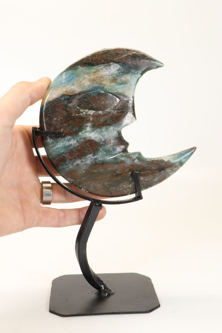 Trolleite Moon on Metal Stand DM449