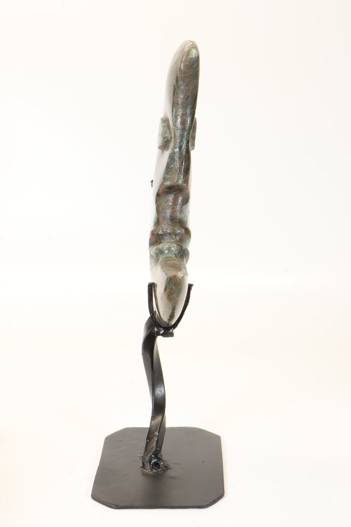 Trolleite Moon on Metal Stand DM450