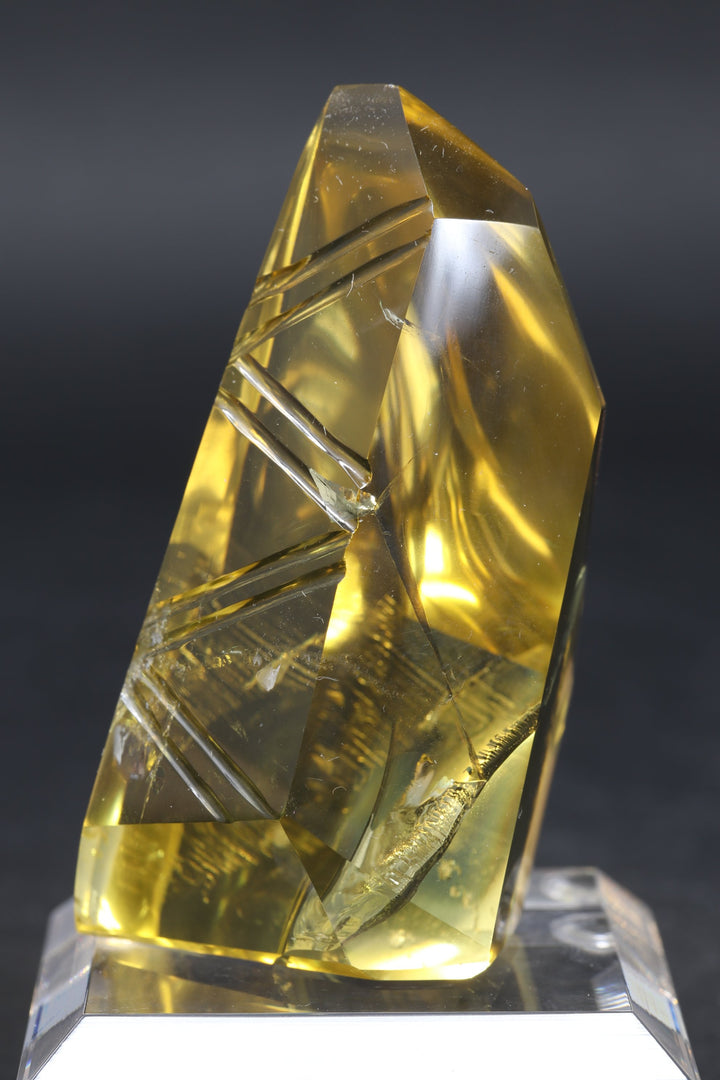 2.75" Fantasy Cut Lemon Quartz DN523