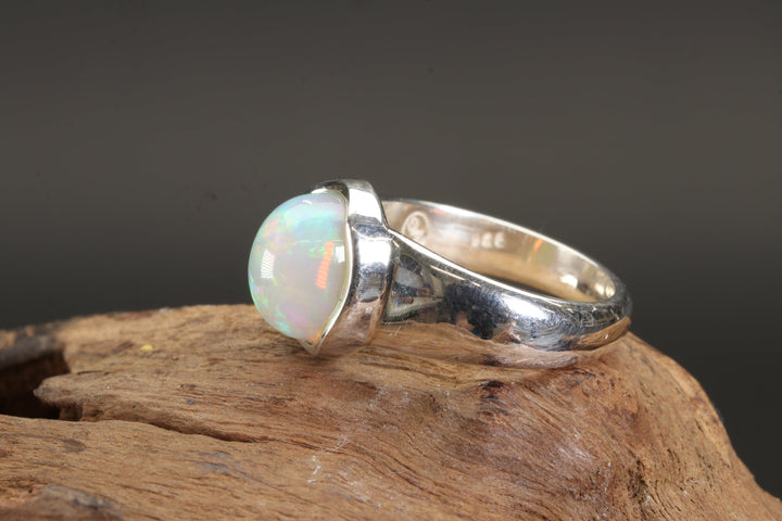 Welo Opal Ring Size 6