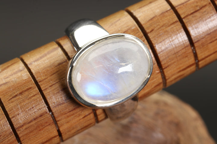 Moonstone Ring Size 6.75