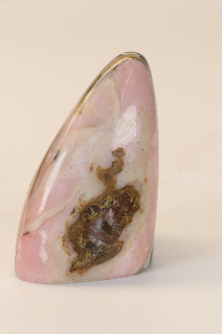 Peruvian Pink Opal Freeform DV109