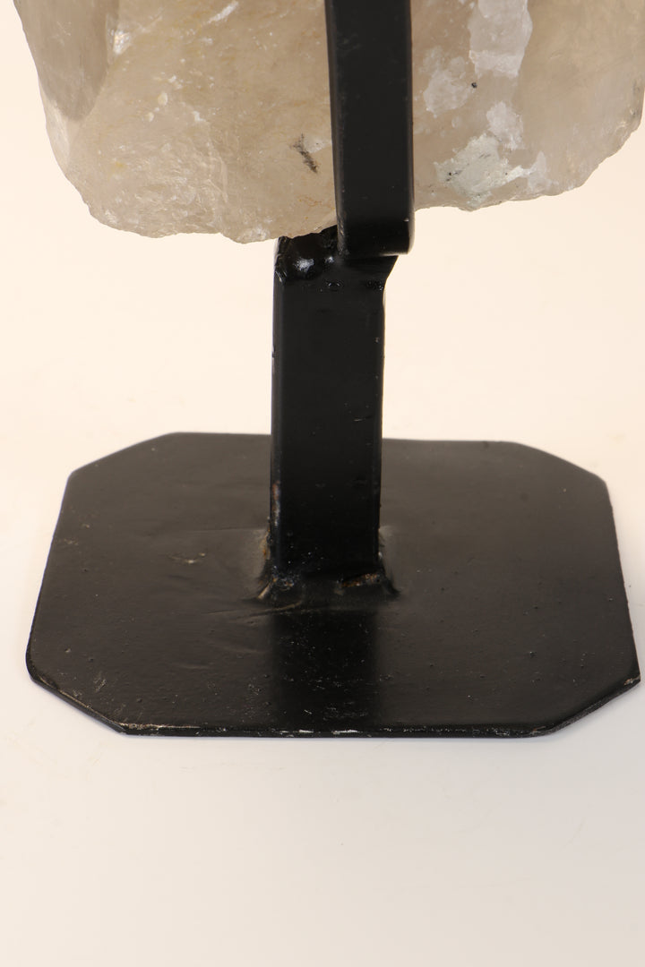 Giant Garden Quartz Point on Stand DX1809