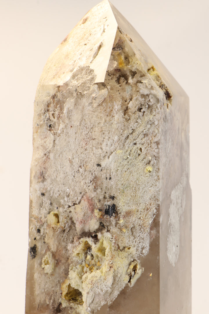 Giant Garden Quartz Point on Stand DX1809