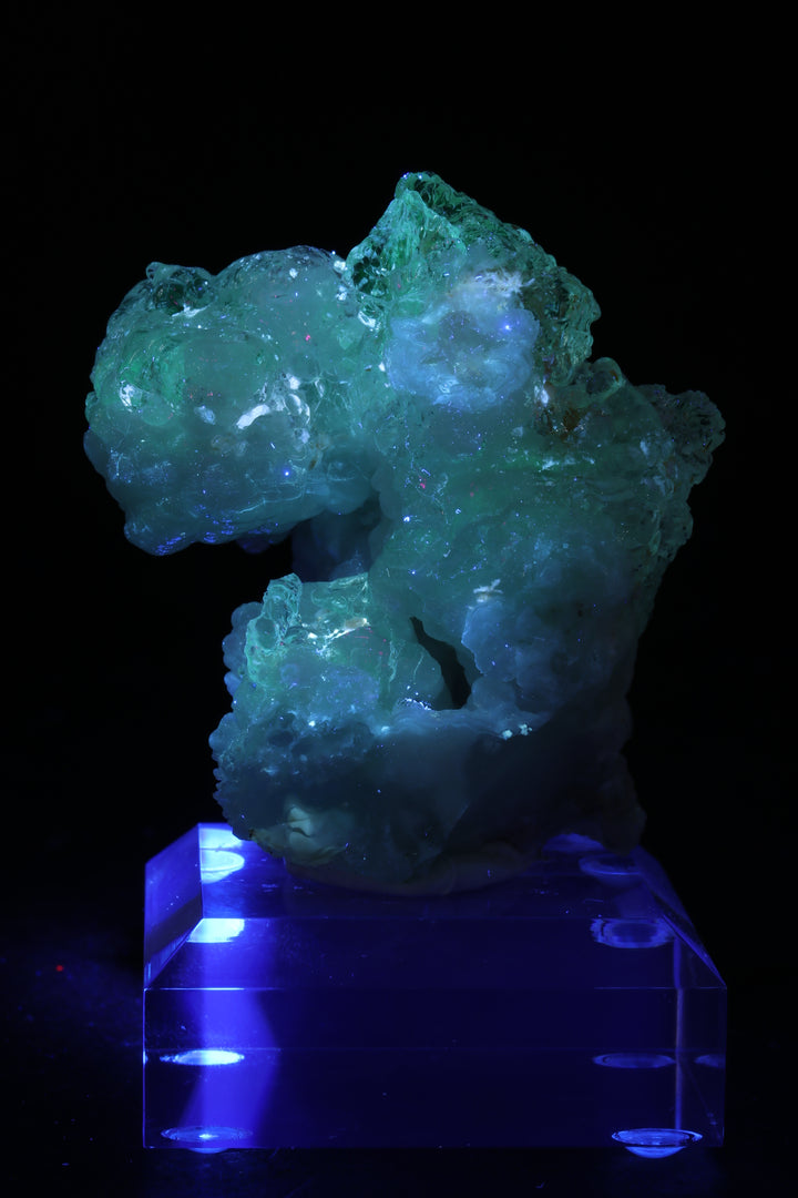 Mexican Hyalite Opal Specimen DX320