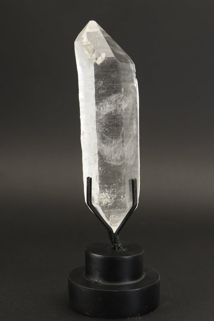 Double Terminated Quartz Crystal on Stand DX705