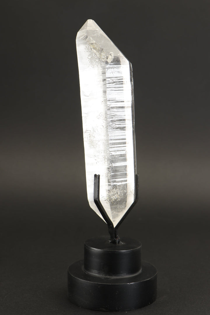 Double Terminated Quartz Crystal on Stand DX705