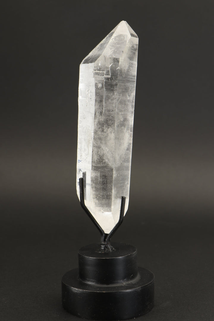 Double Terminated Quartz Crystal on Stand DX705