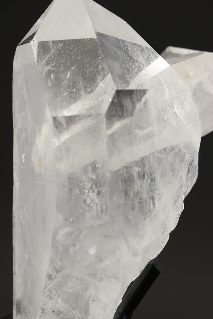 Penetrator Quartz Crystal on Stand DX706