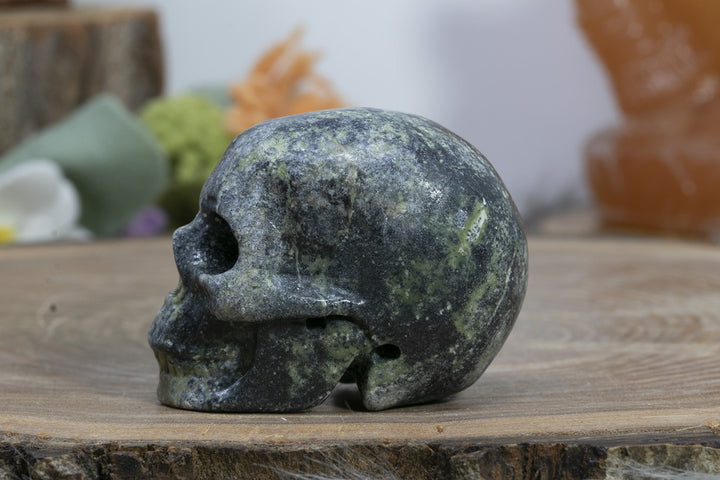 2" Hiso Jasper Skull