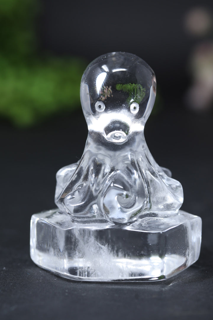 Quartz Octopus Carving DD2552