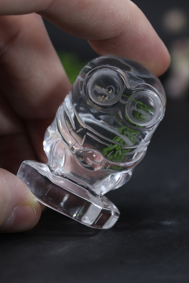 Quartz Crystal Minion Carving DD2605