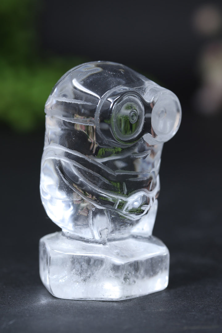 Quartz Crystal Minion Carving DD2598
