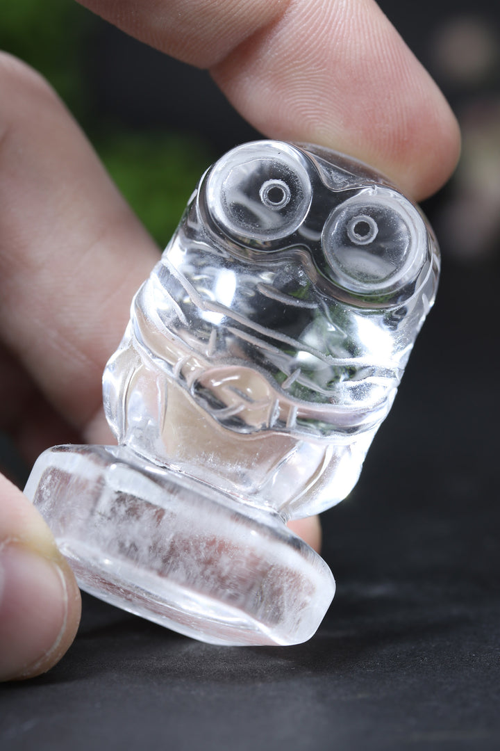 Quartz Crystal Minion Carving DD2598
