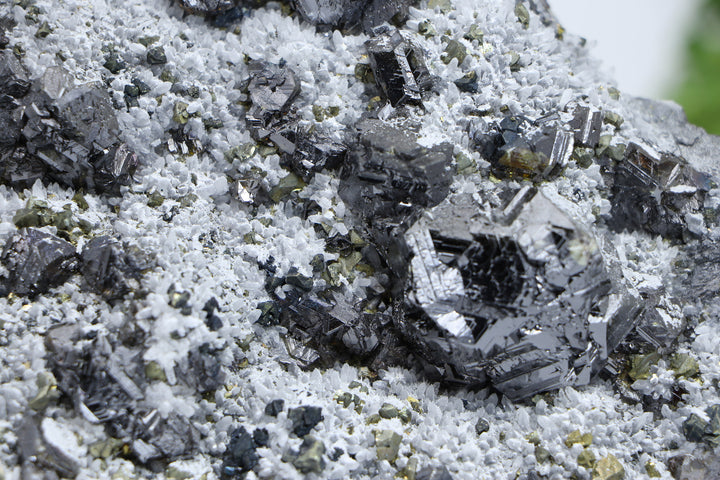 Pyrite and quartz on Sphalerite from 9th of September Mine DC462