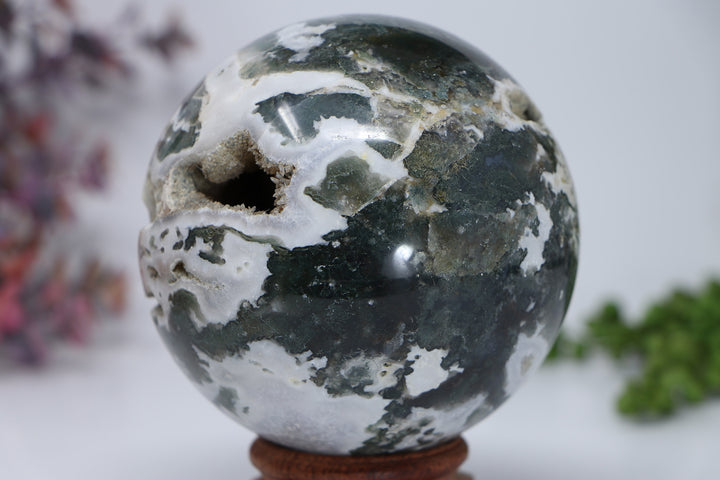 92mm Moss Agate Sphere DD3367