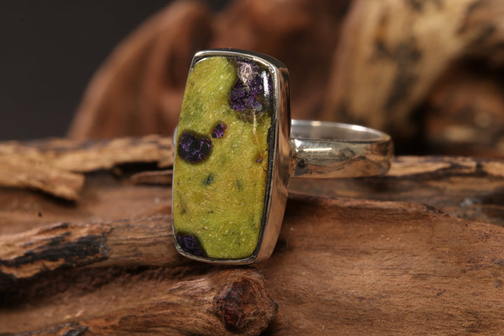 Atlantisite Ring Size 8 TD1408