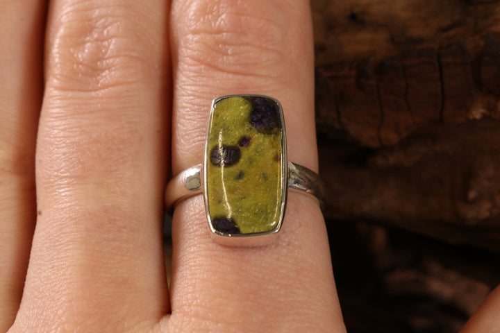 Atlantisite Ring Size 8 TD1408