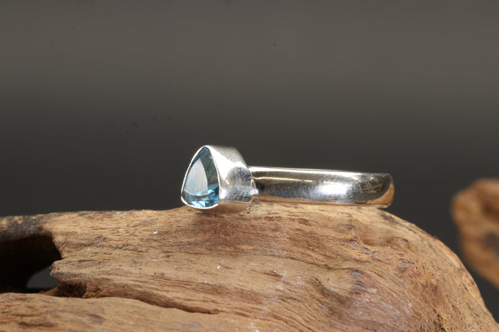 London Blue Topaz Ring Size 6