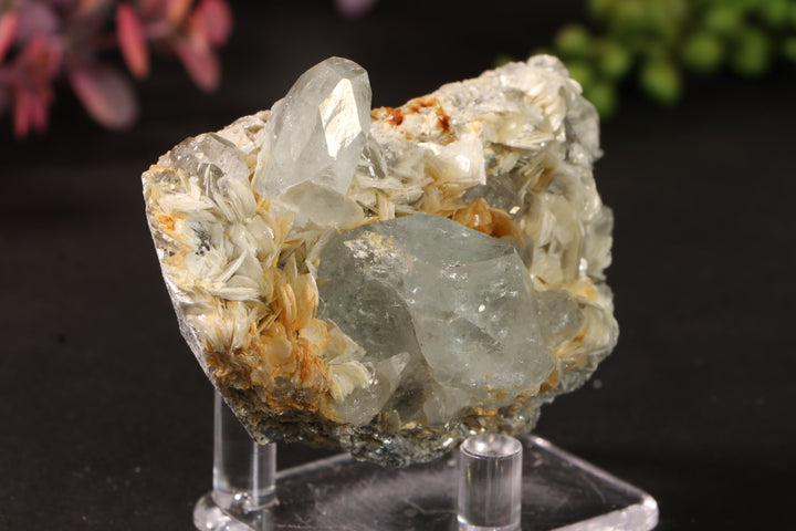 Aquamarine with Mica TU3804