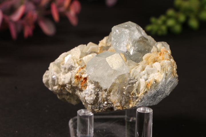 Aquamarine with Mica TU3804