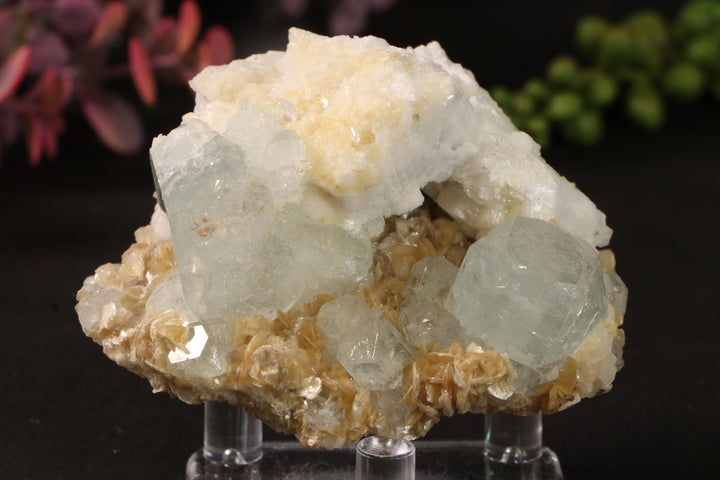 Aquamarine with Mica TU3809