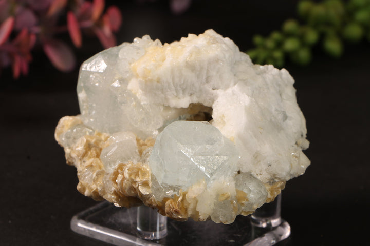 Aquamarine with Mica TU3809
