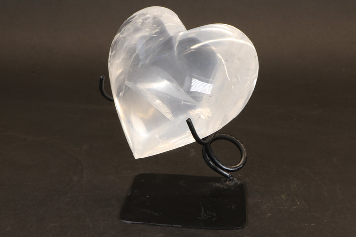 Quartz Heart on Metal Stand TU520
