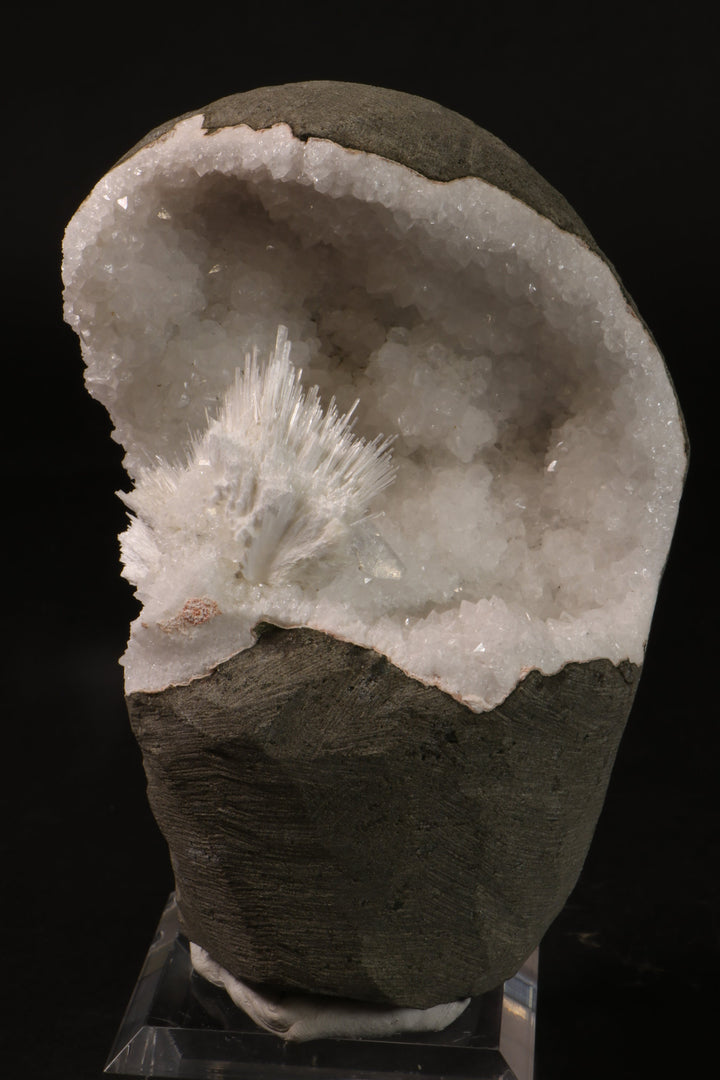 Natrolite Geode TV080