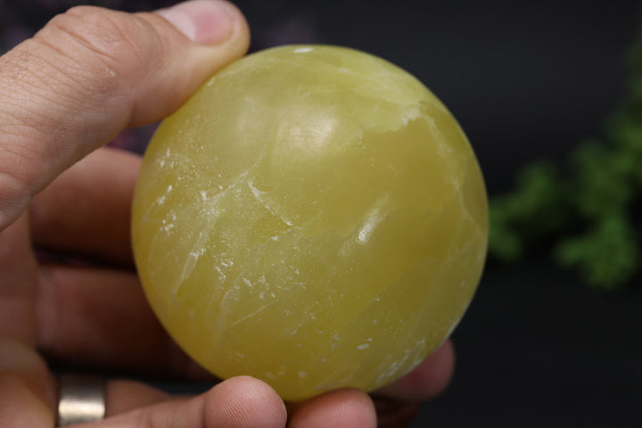 2.5" Pakistan Yellow Calcite Sphere TV32