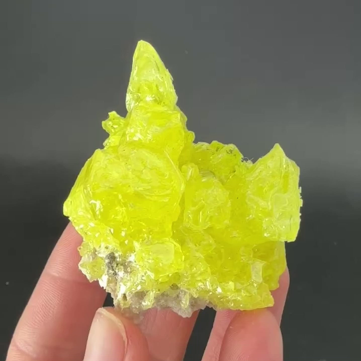 40 gram Sulfur Crystal Specimen DN038