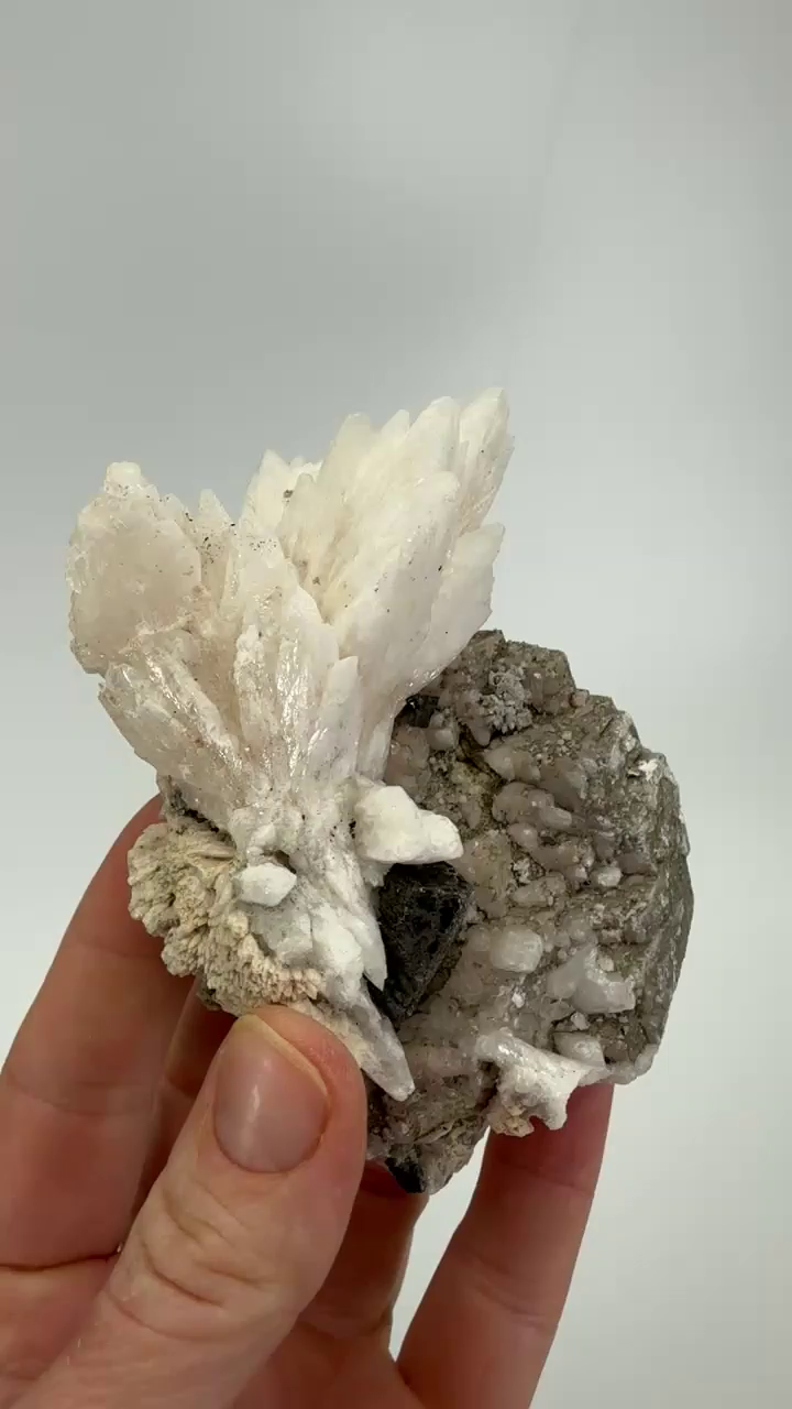 Scalenohedral Calcite from Peru