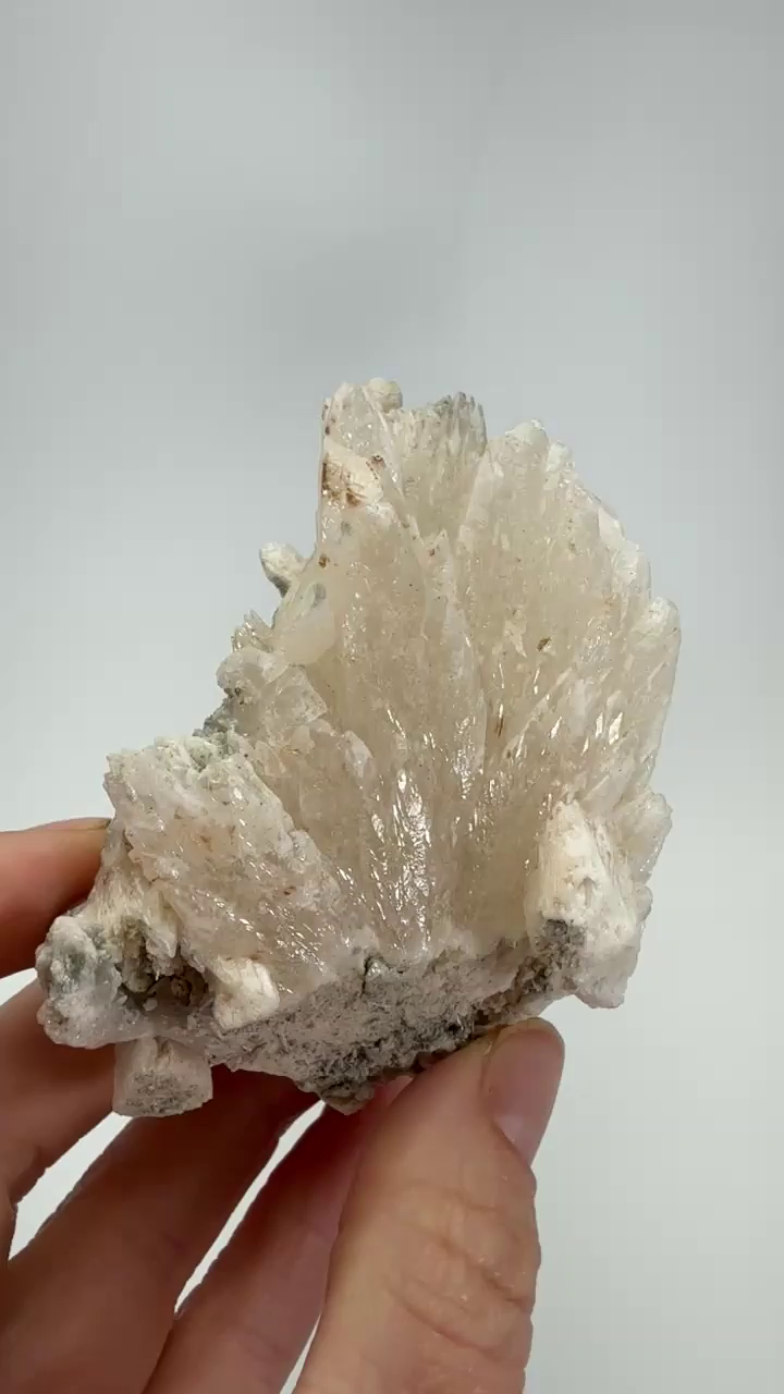 Scalenohedral Calcite from Peru