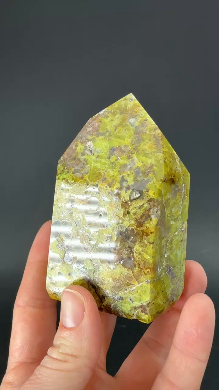 3.5" Green Opal Tower