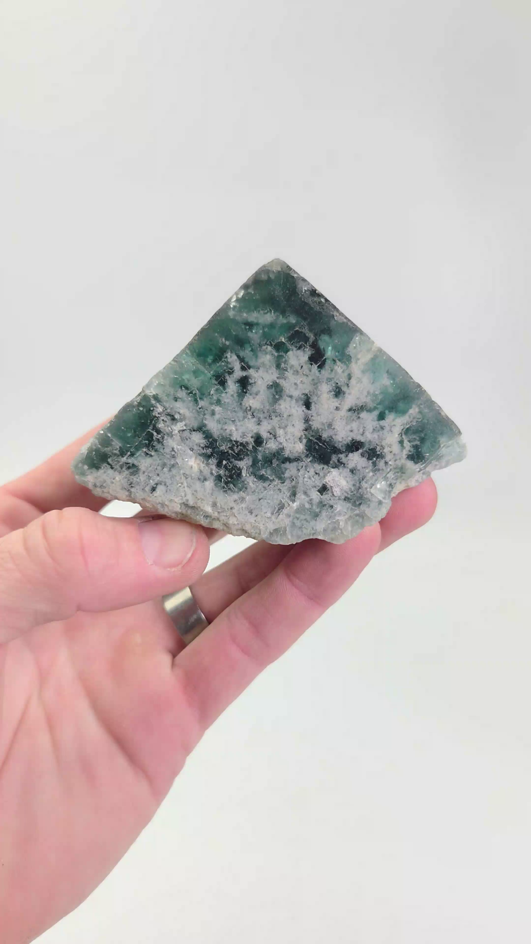 Nigerian Fluorite UV Reactive DV530