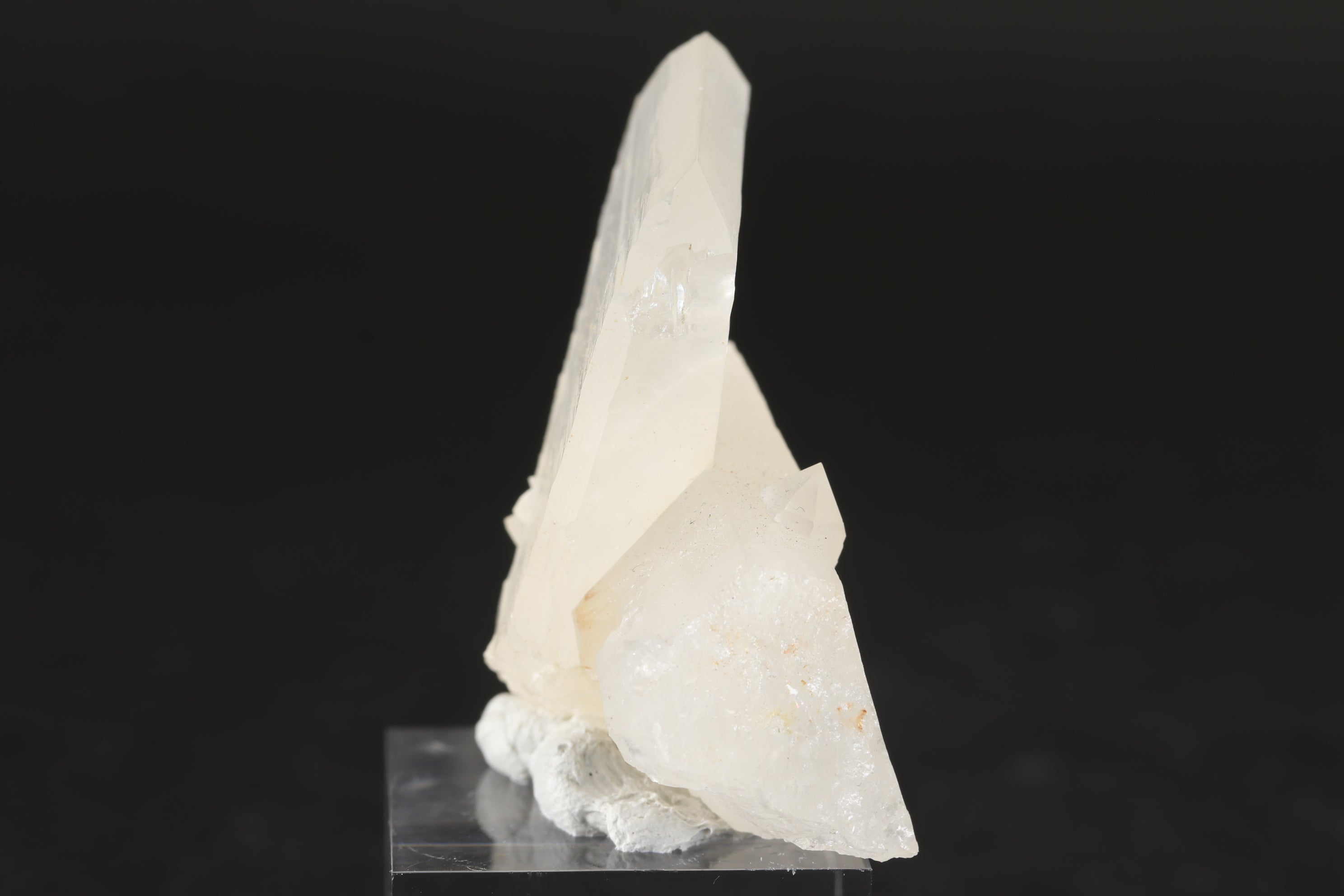 Japan Law Twin Quartz Crystal - Madagascar DX1475 – Little Lemuria