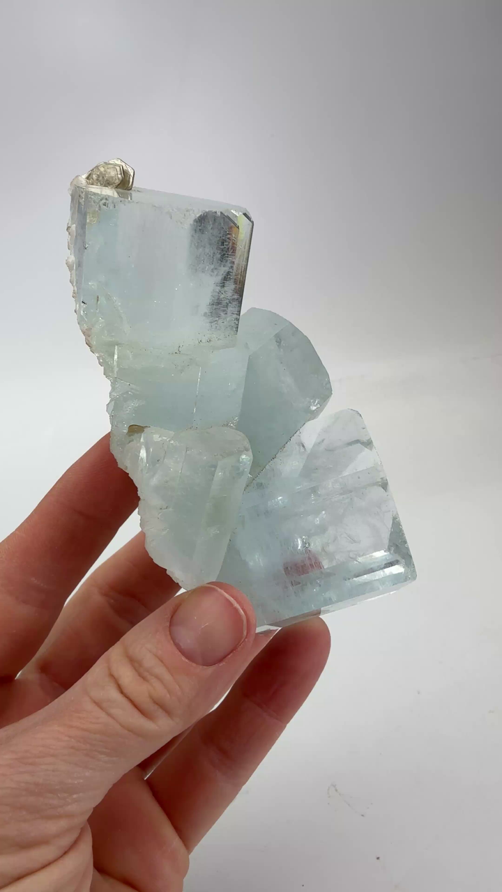 214 gram Aquamarine Specimen from Nagar, Pakistan DX4769
