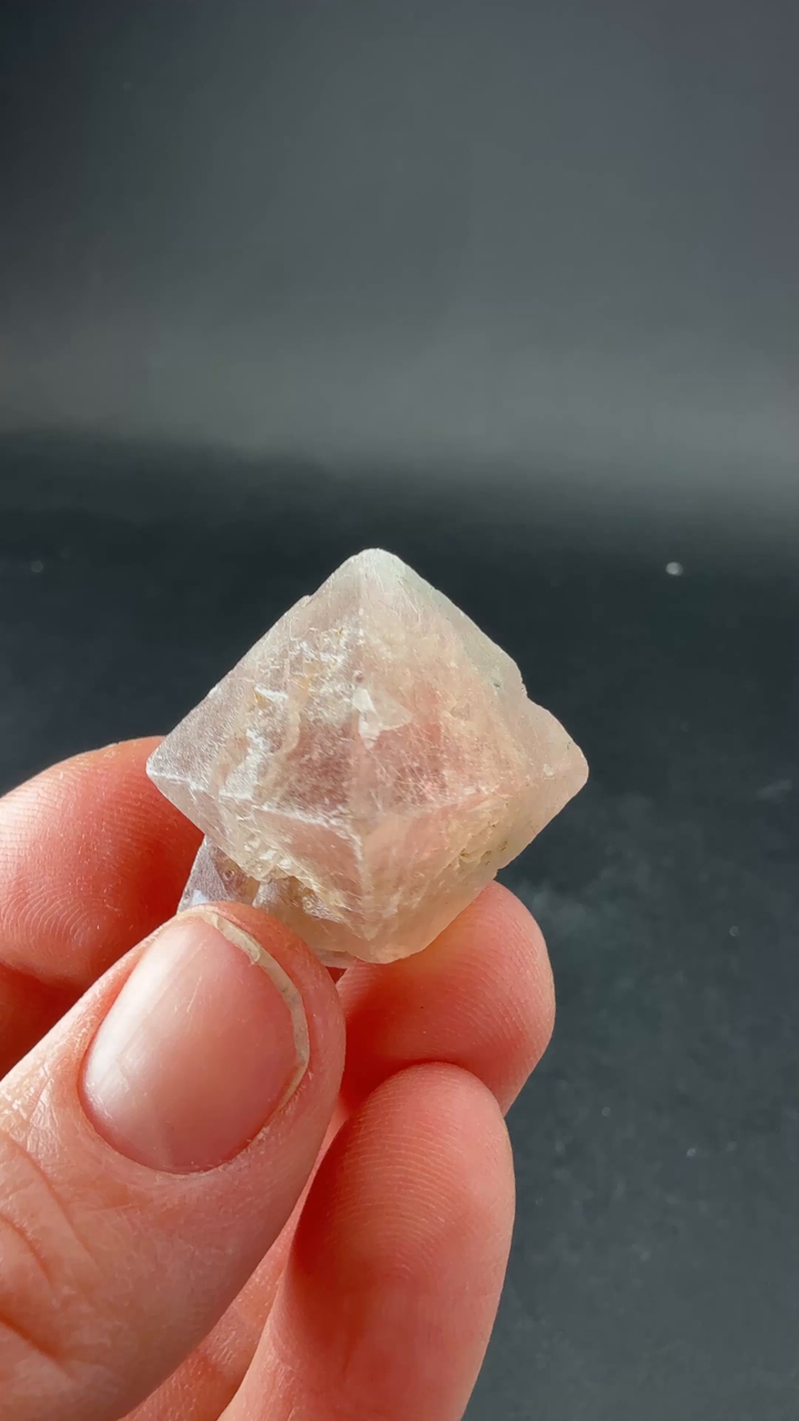 Octahedral Pink Fluorite with Bissolite from Inner Mongolia L213