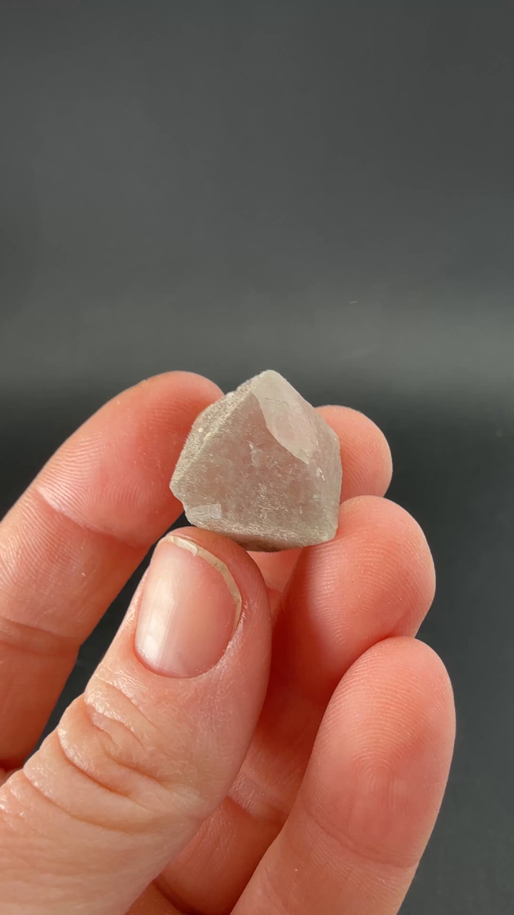 Octahedral Pink Fluorite with Bissolite from Inner Mongolia L231