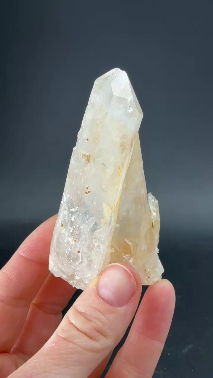 3.5" Blue Smoke Colombian Lemurian TW530