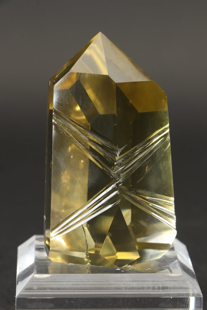 2.5" Fantasy Cut Lemon Quartz Tower DN516