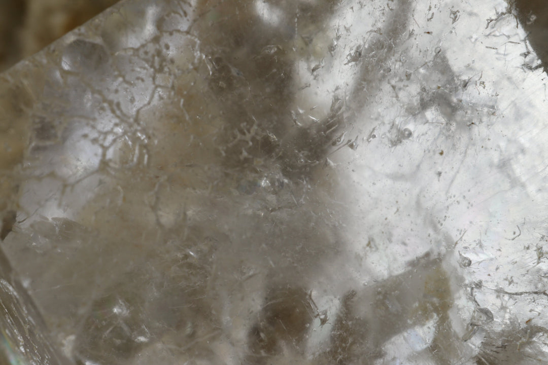 Clear Fluorite with Moving Enhydro - Dalnegorsk, Russia DX1136