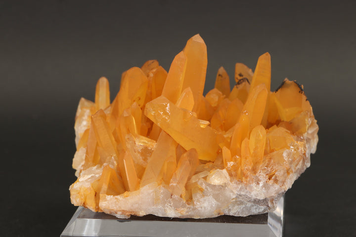 Tangerine Quartz Cluster DX3050