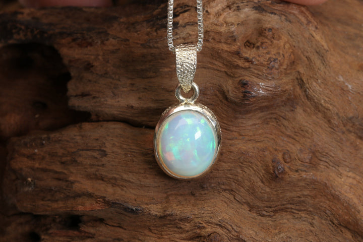 Welo Opal Sterling Silver Pendant DX4962